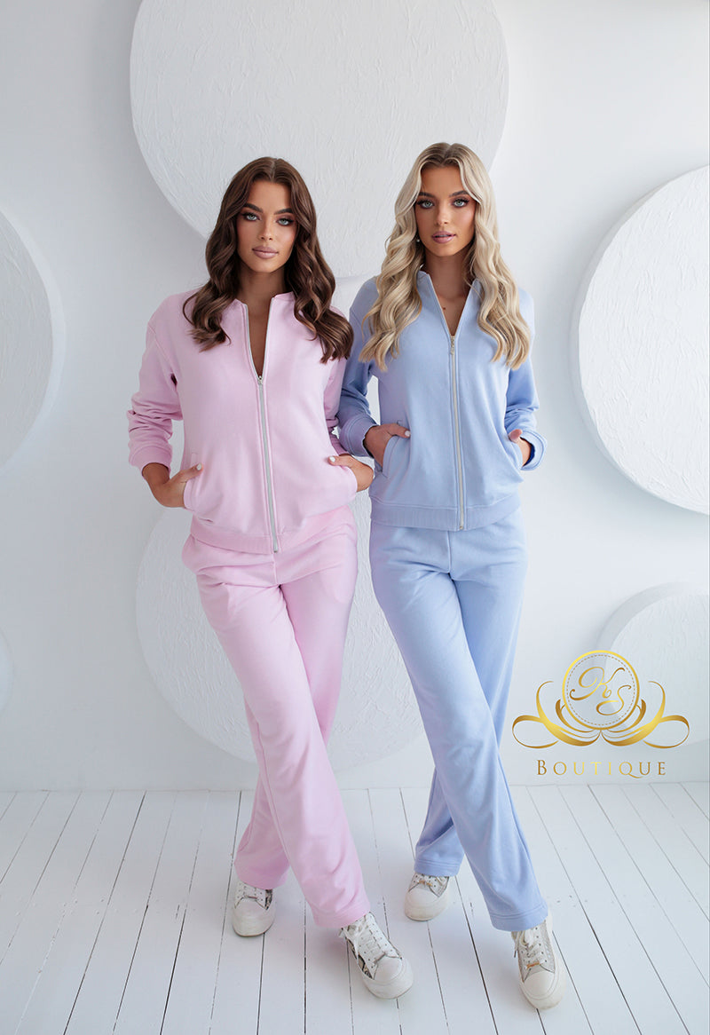 Sport Suit