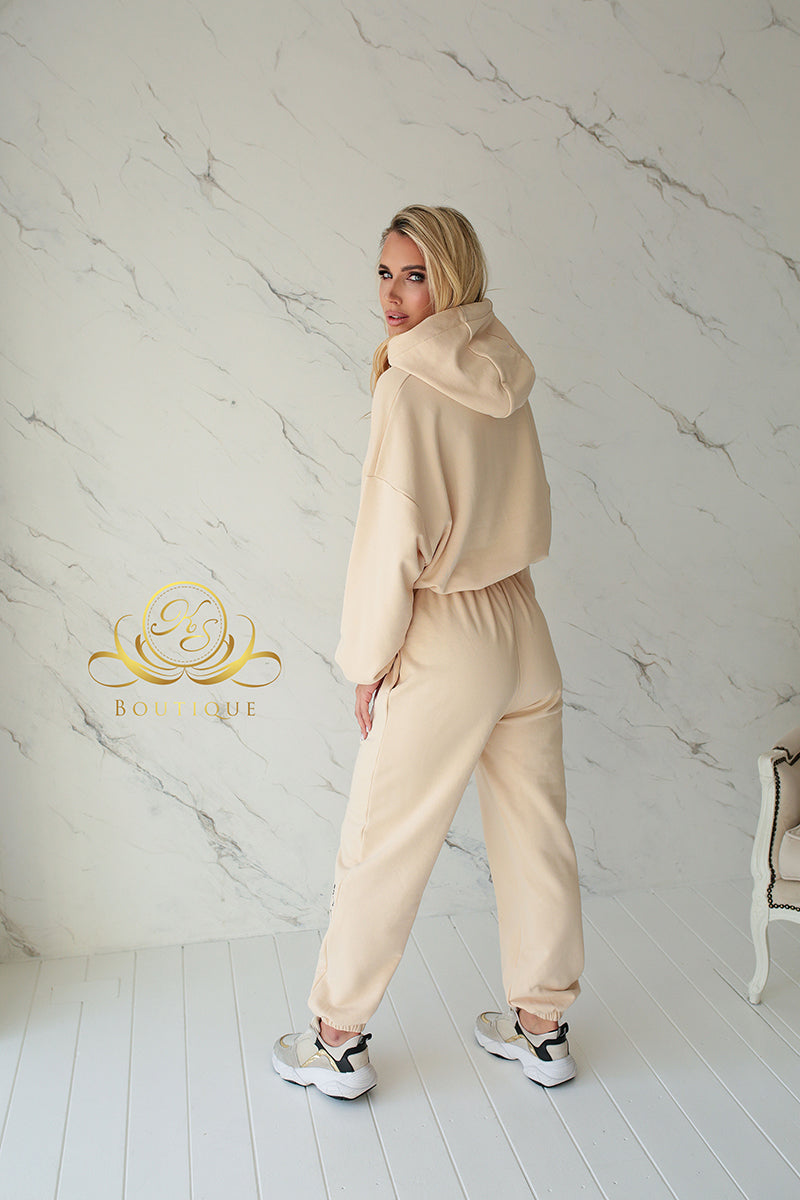 Sport suit